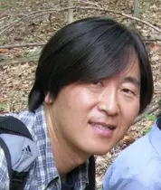 Headshot of Sung-Oui Suh