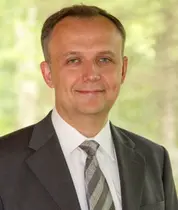 Headshot Alexei Miagkov.