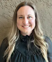 Headshot of Courtney Tindle